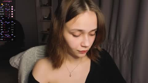 Scarlet online show from February 19, 3:49 am