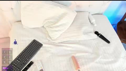 Lyn online show from December 1, 6:00 am