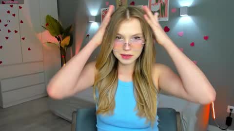 Lina online show from February 18, 1:44 pm