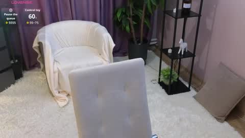 linabliss online show from April 19, 4:57 am