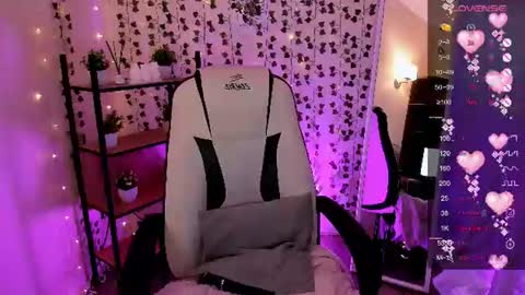 Lina online show from July 20, 10:39 am