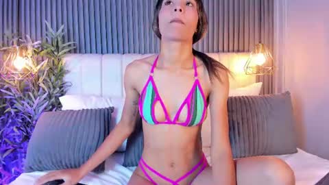 LinaGlam online show from June 25, 4:09 am