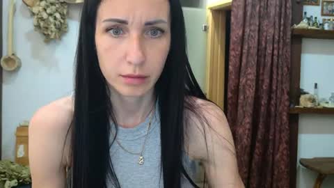 LinaLivee online show from June 24, 6:59 pm