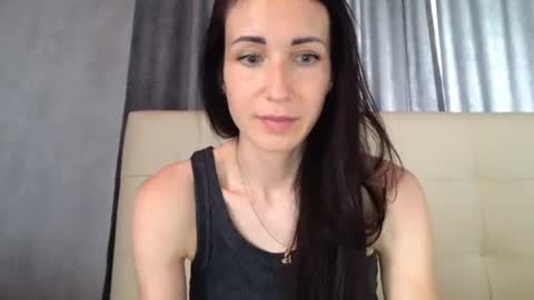LinaLivee online show from June 25, 10:31 am