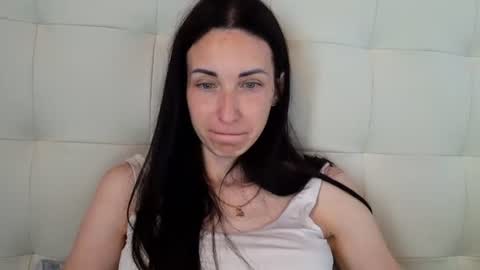 LinaLivee online show from July 8, 7:56 am