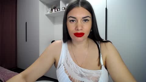 Lina Sparks online show from December 7, 8:11 pm