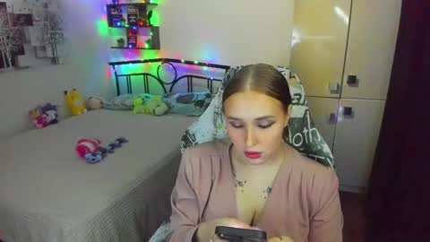 Lina online show from May 15, 9:33 pm