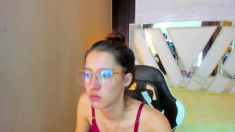  Linda  online show from March 31, 7:25 pm