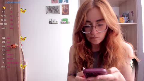 Giggles  online show from February 19, 1:39 pm