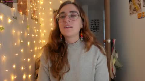 Giggles  online show from October 11, 12:26 am