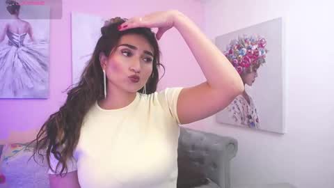 Maria Paula online show from October 22, 12:18 pm