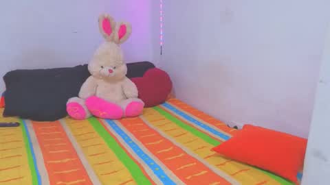 linda_rose28 online show from October 22, 8:32 pm