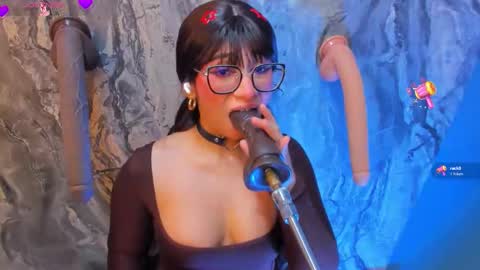 linda_sofi__ online show from March 29, 8:43 pm