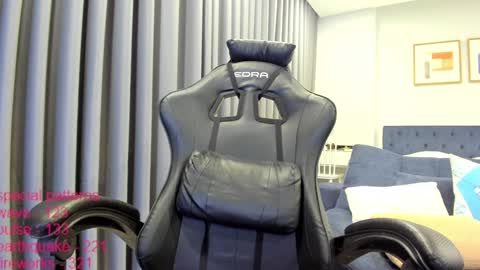 lindamei online show from December 5, 12:14 pm