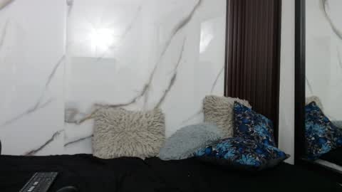  Lindsey  online show from March 29, 12:07 pm