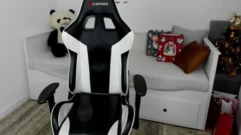 Tina online show from January 9, 6:46 pm