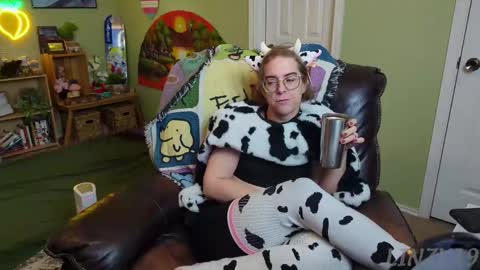 Linzy19 online show from February 14, 3:36 pm