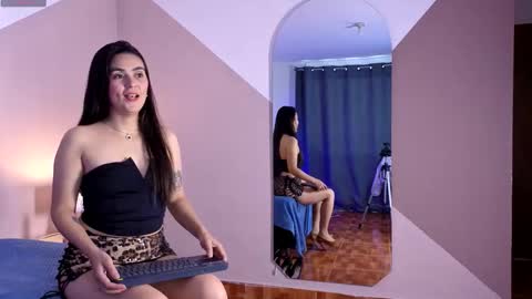 liorasterling online show from March 21, 7:51 pm