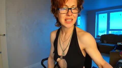 Liora Weiss online show from May 11, 4:04 pm