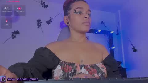 lips_sarasofia online show from June 26, 9:31 pm