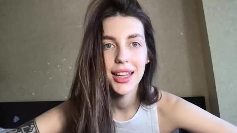 lipsylolly online show from February 23, 8:49 am