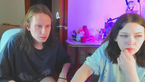 liraras online show from November 6, 12:02 am