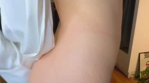 Elisabeth or Lisa online show from October 12, 8:32 pm