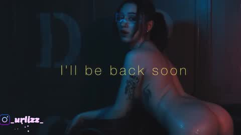 Snapshot of lisamayson chatting on December 22, 10:15 pm LISA online show from December 22, 10:15 pm