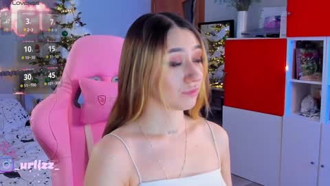 Snapshot of lisamayson chatting on December 27, 9:22 pm LISA online show from December 27, 9:22 pm