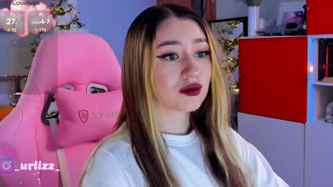 Snapshot of lisamayson chatting on December 22, 7:10 pm LISA online show from December 22, 7:10 pm