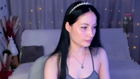 Lisa Moore online show from February 27, 5:04 pm