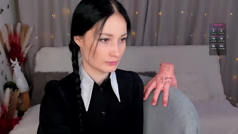 Lisa Moore online show from February 13, 4:28 pm