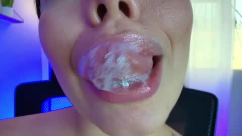 Lisbet online show from February 14, 10:25 pm