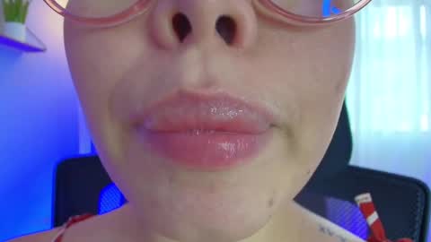 Lisbet online show from February 7, 7:27 pm