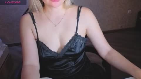 Snapshot of lisenok26 chatting on October 10, 2:39 am Anna online show from October 10, 2:39 am
