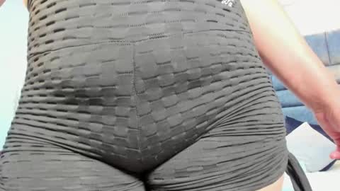 lissaharris online show from February 28, 7:51 pm