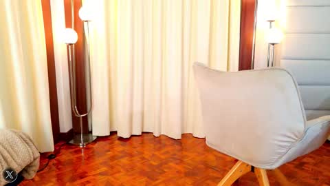 Lisseth Long  online show from March 13, 1:20 am