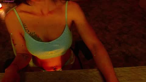 Liss online show from November 30, 3:46 am