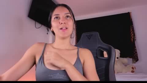 little___sophie online show from January 16, 5:49 am