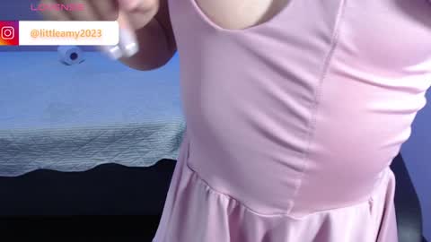 Snapshot of little__amy_ chatting on January 29, 10:32 pm  AMY  online show from January 29, 10:32 pm