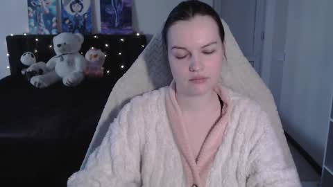 little__flowers online show from January 14, 10:12 am