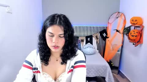 L I T T L E A L L I online show from October 27, 7:47 pm