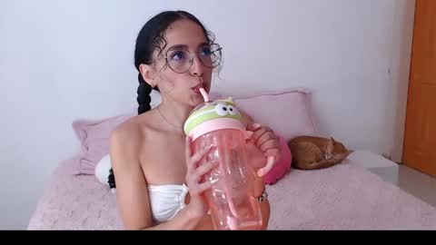 TU ANGELITO online show from January 16, 9:13 pm