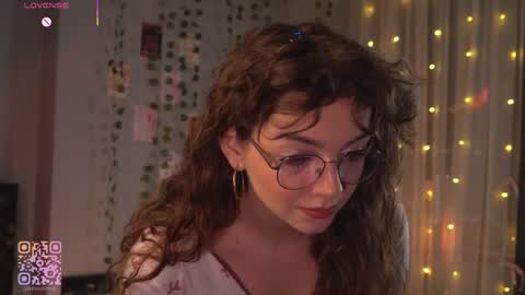 Kiki online show from February 8, 7:28 pm