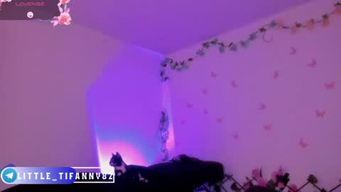 Tifanny online show from April 7, 3:14 pm