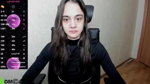 littleashleyy online show from March 23, 7:19 pm