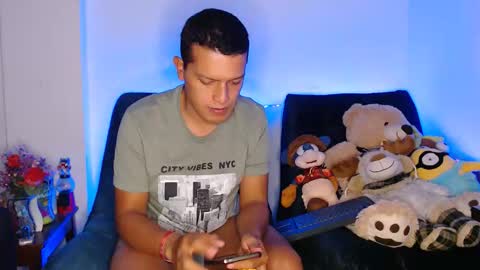 Manu online show from April 6, 3:04 am