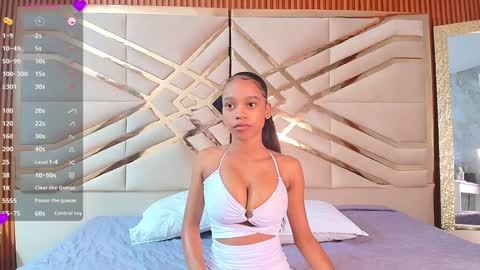 Tania  online show from February 3, 8:03 pm