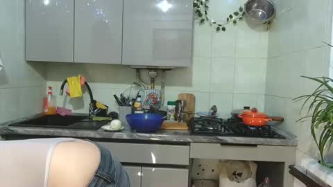 littlehappines online show from March 30, 7:14 pm