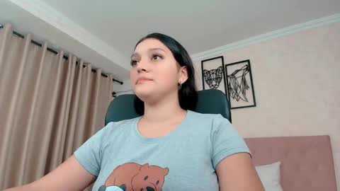 Sarahs Room online show from November 13, 12:13 am